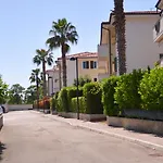 Apartman Zaffiro By Ermosa - A 300 M Dal Mare *