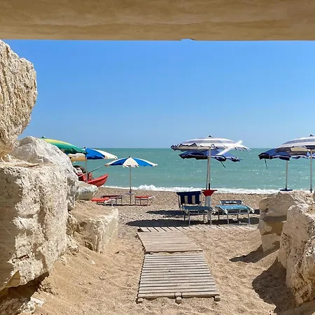 Zaffiro By Ermosa - A 300 M Dal Mare * Porto Recanati