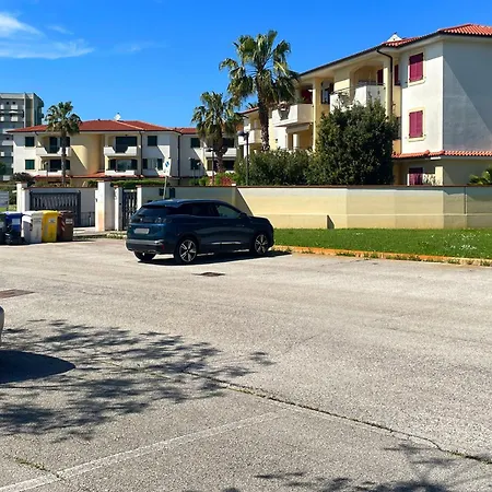 Zaffiro By Ermosa - A 300 M Dal Mare アパート