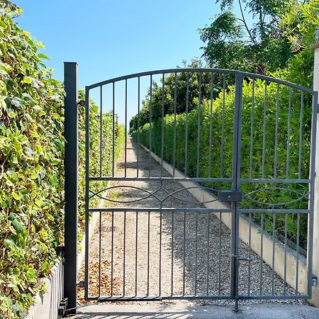 アパート Zaffiro By Ermosa - A 300 M Dal Mare *